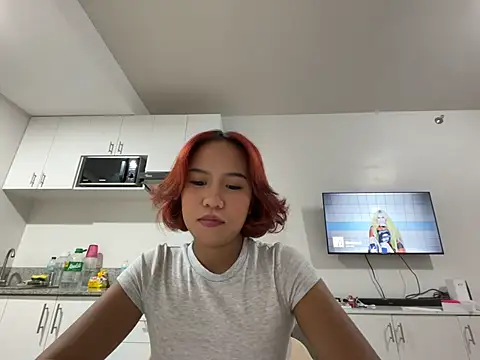 misscutee online show from May 10, 1:24 pm