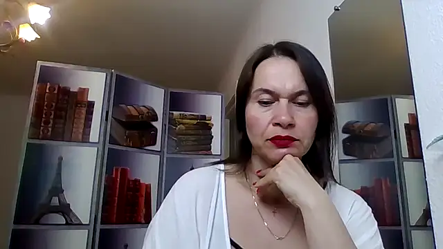 Selena Moo online show from May 3, 1:03 pm