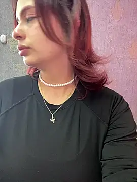 steffmontespink18 online show from June 4, 2:43 pm