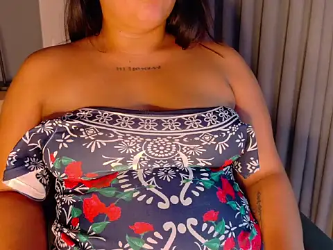 AriaBennett   online show from July 7, 6:47 am