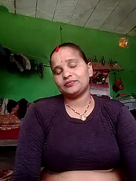 Shivani09900 online show from May 30, 5:38 am