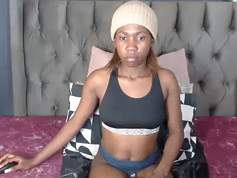 Cybil Hearts online show from May 13, 9:48 am