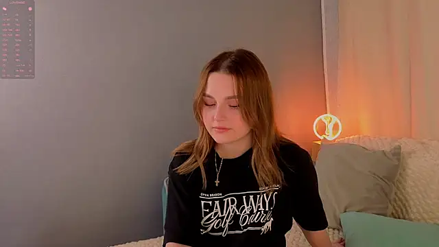 LorriMonz online show from June 16, 1:50 am