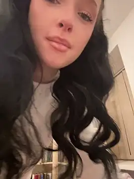 Flora Ray online show from April 26, 2:37 pm