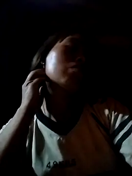 Ely-cute2k online show from April 25, 1:36 pm