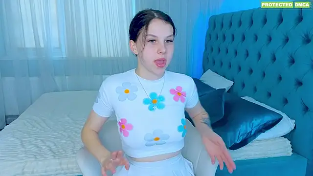 DarkAdelina online show from April 3, 1:42 pm