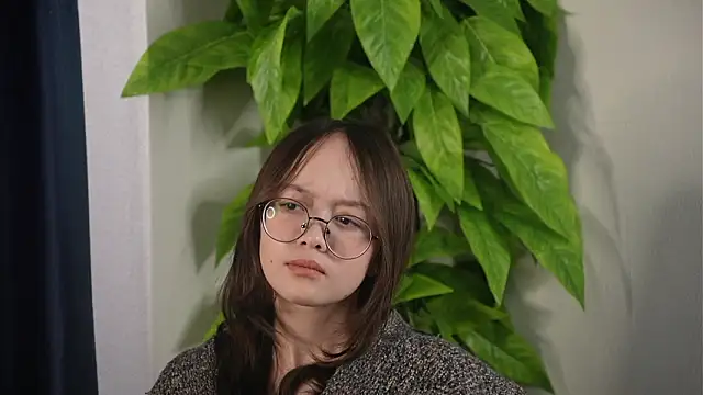 LinnRiechers online show from March 27, 8:26 am