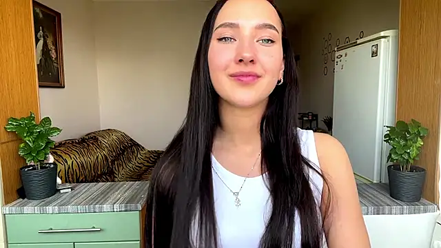 Liesenaniles online show from May 14, 9:37 am