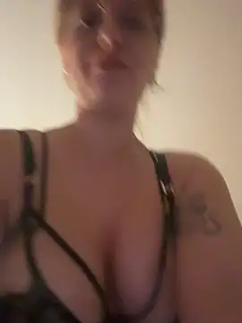 Doll-next-doorx online show from March 27, 11:16 pm