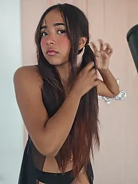 Pretty karol online show from May 1, 1:25 pm