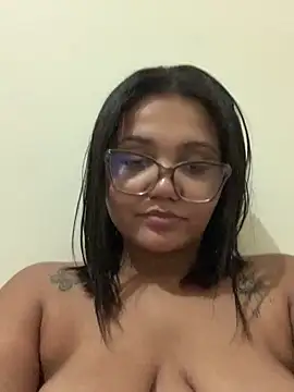 viviboraaaa online show from May 6, 1:20 am
