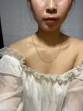 -Tini- online show from March 30, 3:55 pm