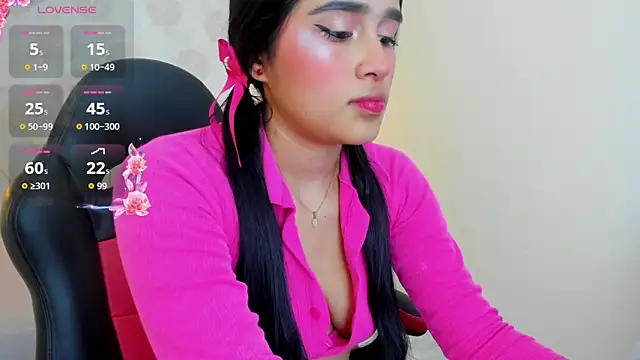 PALOMA ALVES online show from July 15, 3:11 am