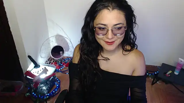 FreyaRouge online show from June 13, 9:34 pm