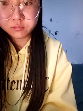 yehua001 online show from April 16, 2:45 am