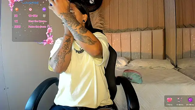 LexiAdamss online show from May 29, 1:31 pm