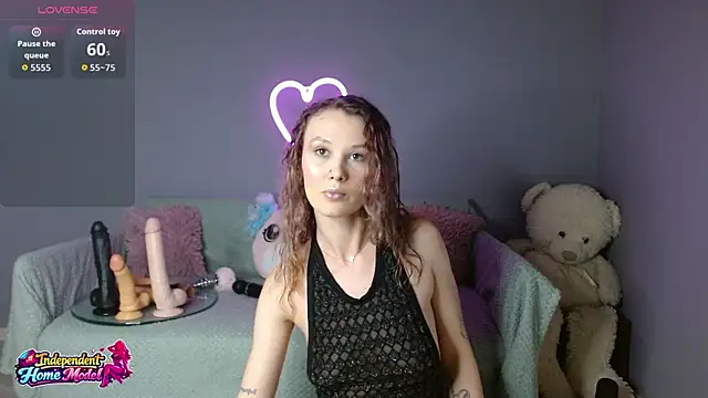 Bea doll online show from May 24, 1:04 am