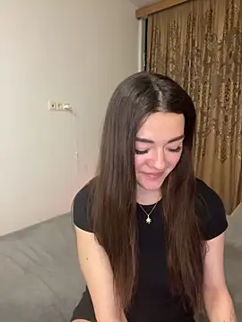 LucyVixxen online show from April 10, 6:03 pm