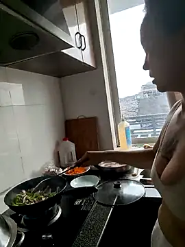 yang6991 online show from July 9, 8:06 am