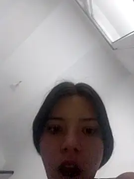 brithanyyyyyyy online show from April 6, 6:47 am