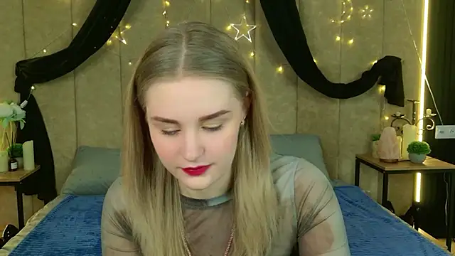 Molly Voses online show from May 16, 9:03 pm