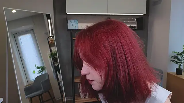 MaisieWillians online show from July 20, 3:31 am