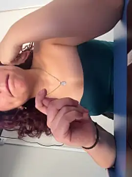 DirtyMerida online show from May 5, 9:07 pm