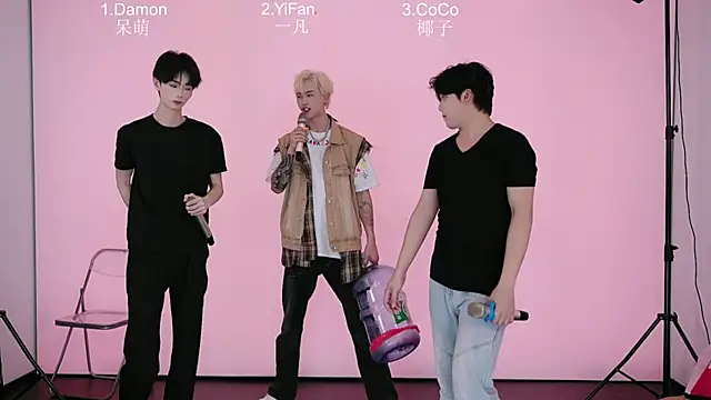 XL-CandyShop online show from April 11, 7:25 am