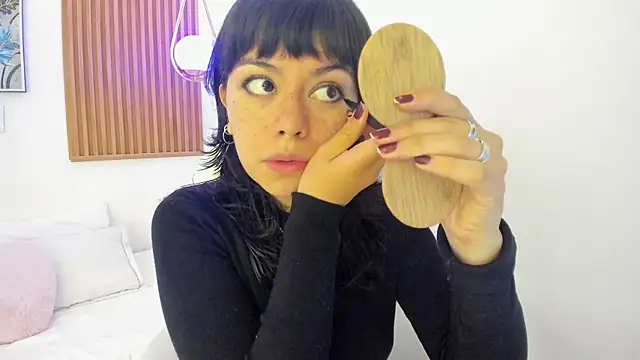 ghostmila online show from April 23, 12:29 pm