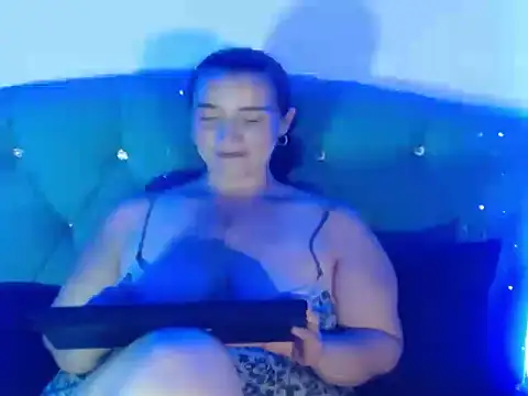 Alice Jovovich69 online show from April 28, 4:38 am