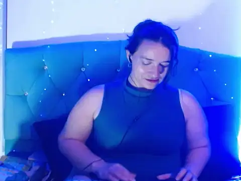 Alice Jovovich69 online show from May 14, 5:13 am