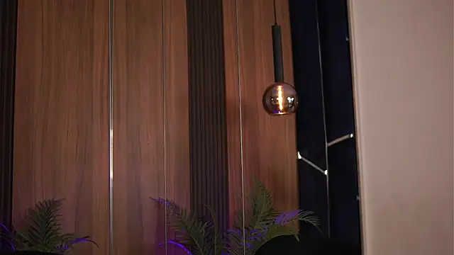 GoldenSinn online show from April 10, 8:26 pm