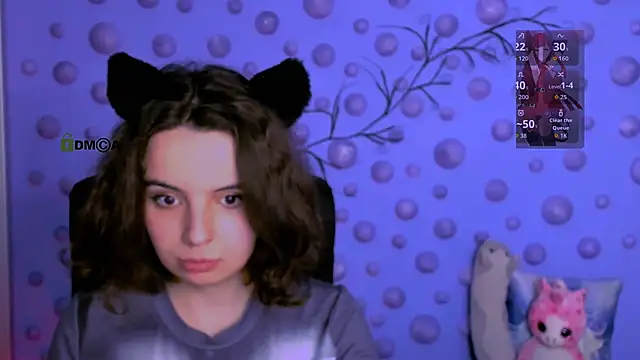 mia mooon  online show from April 11, 8:51 am