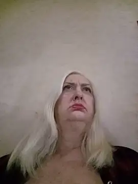 Julia20X online show from May 29, 7:01 pm