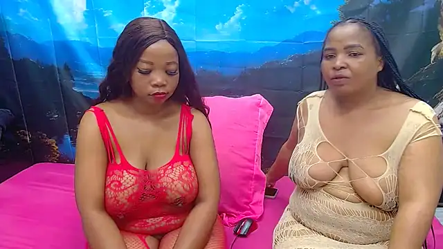 GoldenLuxeLady online show from May 22, 5:49 am