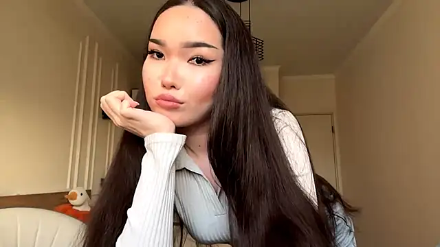 MardellHeavrin online show from April 30, 1:16 pm