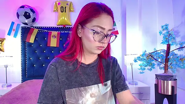 Amelie adams online show from July 6, 11:26 am