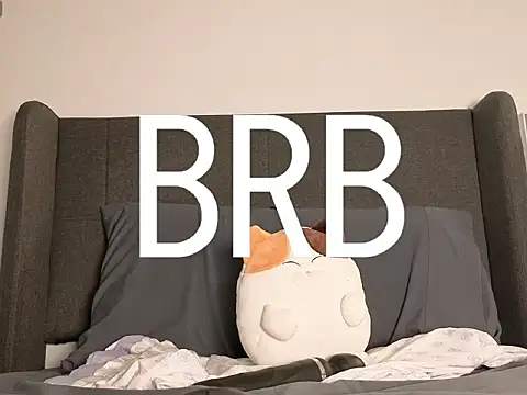 CarolineSk online show from April 10, 1:39 pm