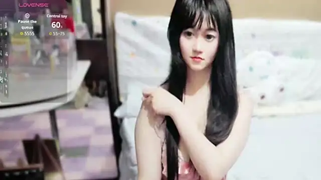 tingting-a online show from April 10, 2:56 pm