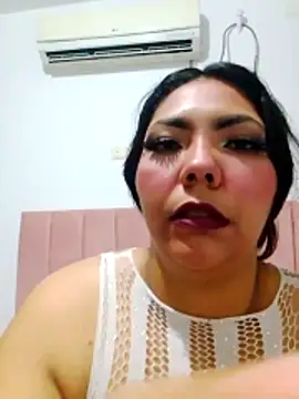Izel  online show from June 5, 3:21 am
