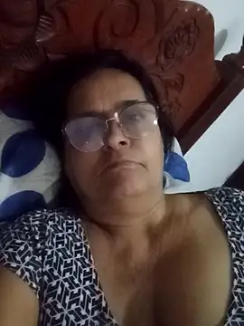 PienCanela online show from May 14, 11:38 am