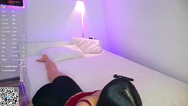 LaylaLaurent online show from May 9, 8:49 am