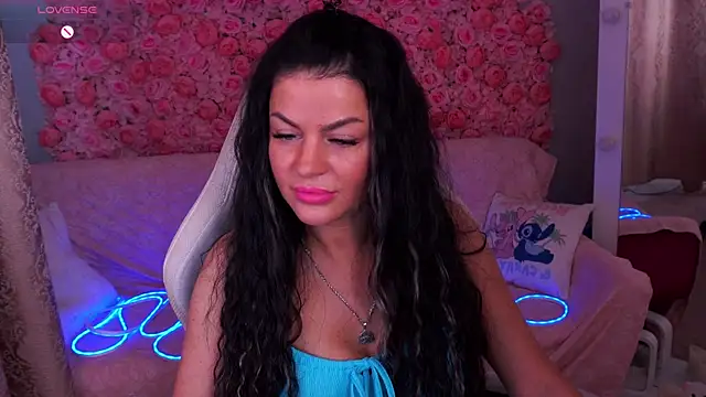 BlackFoxyyy online show from April 15, 5:41 am