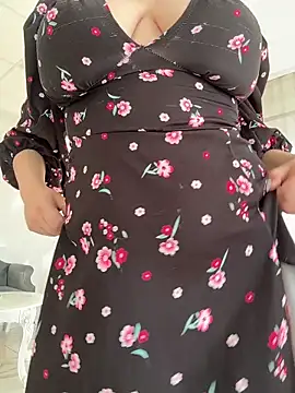 AmeliaBronze online show from April 24, 2:14 am