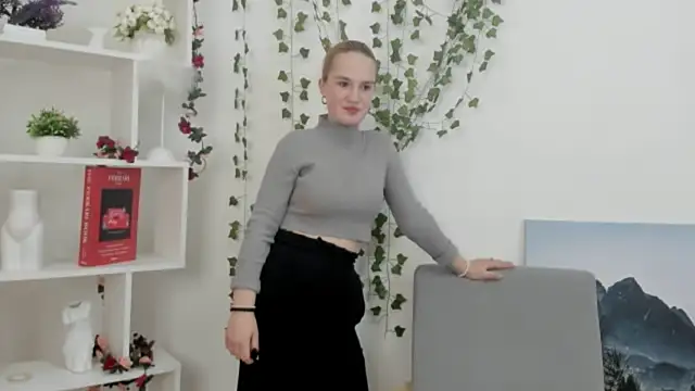 DannetteFire online show from April 14, 11:32 am