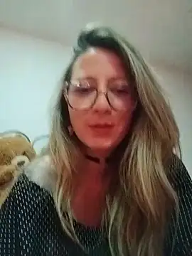 VALELUXX online show from May 9, 3:08 am