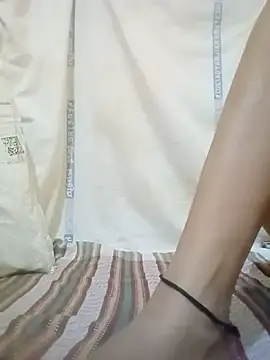 hottsexygirl online show from June 2, 7:59 pm