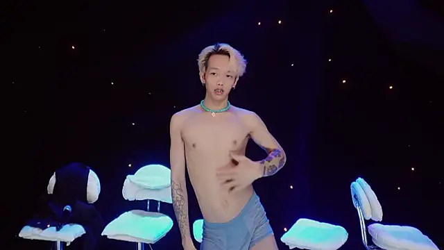 GAY-BOYS8888 online show from May 30, 11:22 pm
