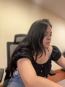 Selene  Ferrer online show from June 10, 1:32 pm