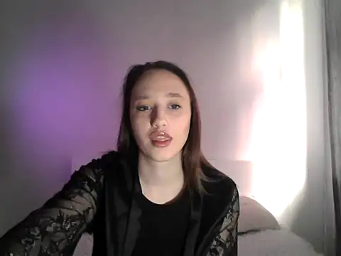 DarkMirel online show from April 15, 3:45 pm